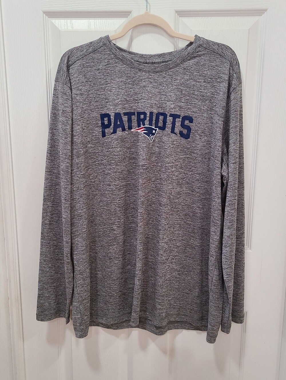 Majestic New England Patriots Gray Long Sleeve Shirt XL